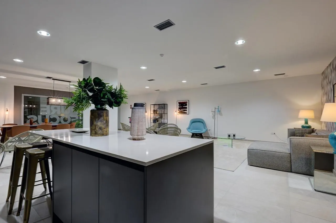 Apartamento Modern Highend Oasis W/Sea Views Estepona