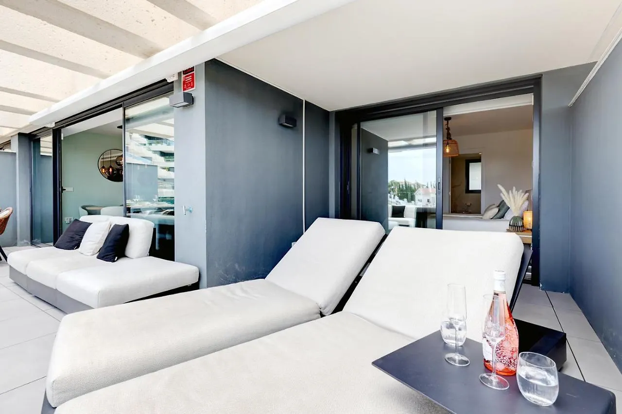 Modern Highend Oasis W/Sea Views Daire Estepona