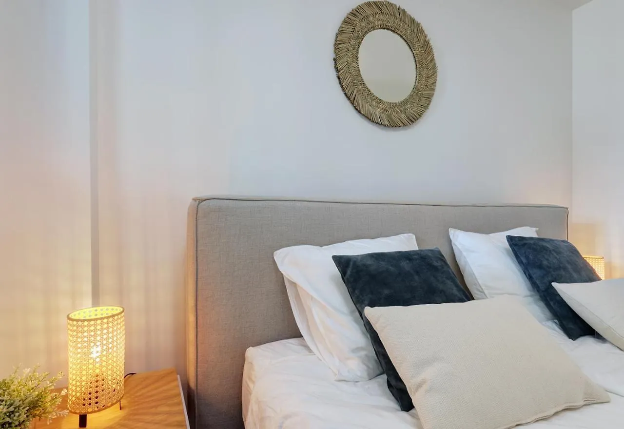 Apartamento Modern Highend Oasis W/Sea Views Estepona 0*,  España