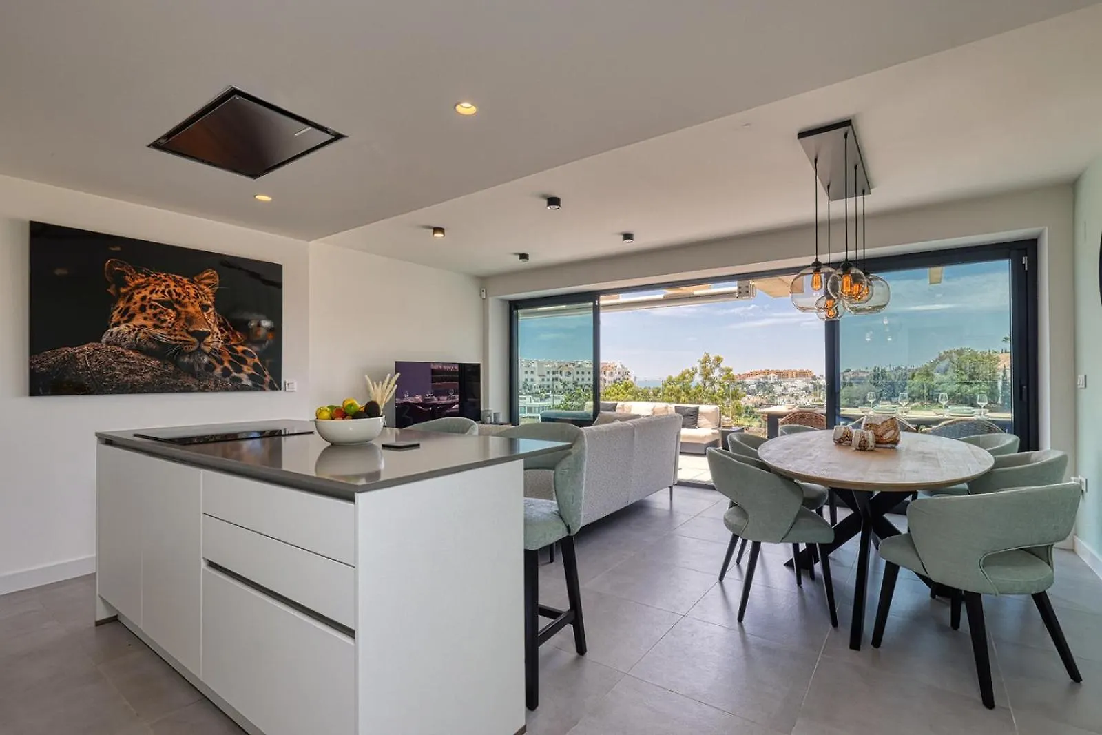 Apartamento Modern Highend Oasis W/Sea Views Estepona España